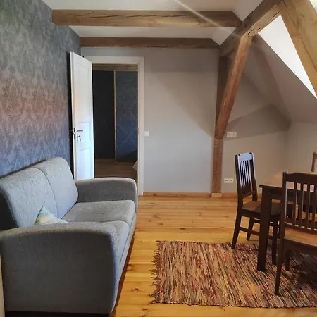 Moisa Linakoja Kuelalistemaja ゲストハウス