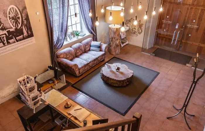 Moisa Linakoja Kuelalistemaja *